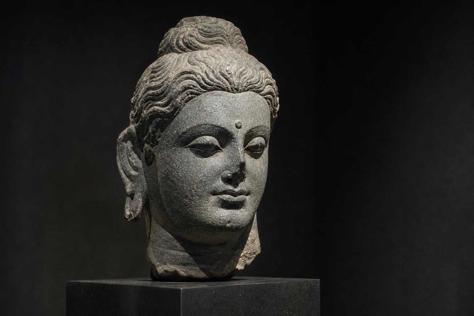 Lotus & Lion: Art of Ancient India